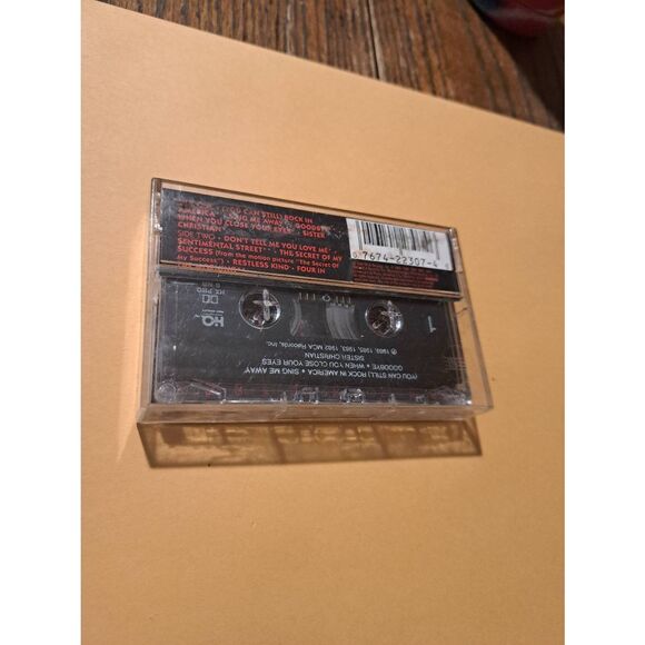 Vintage Night Ranger Greatest Hits Cassette Tape MCA Camel Records 80s Rock - Picture 2 of 3